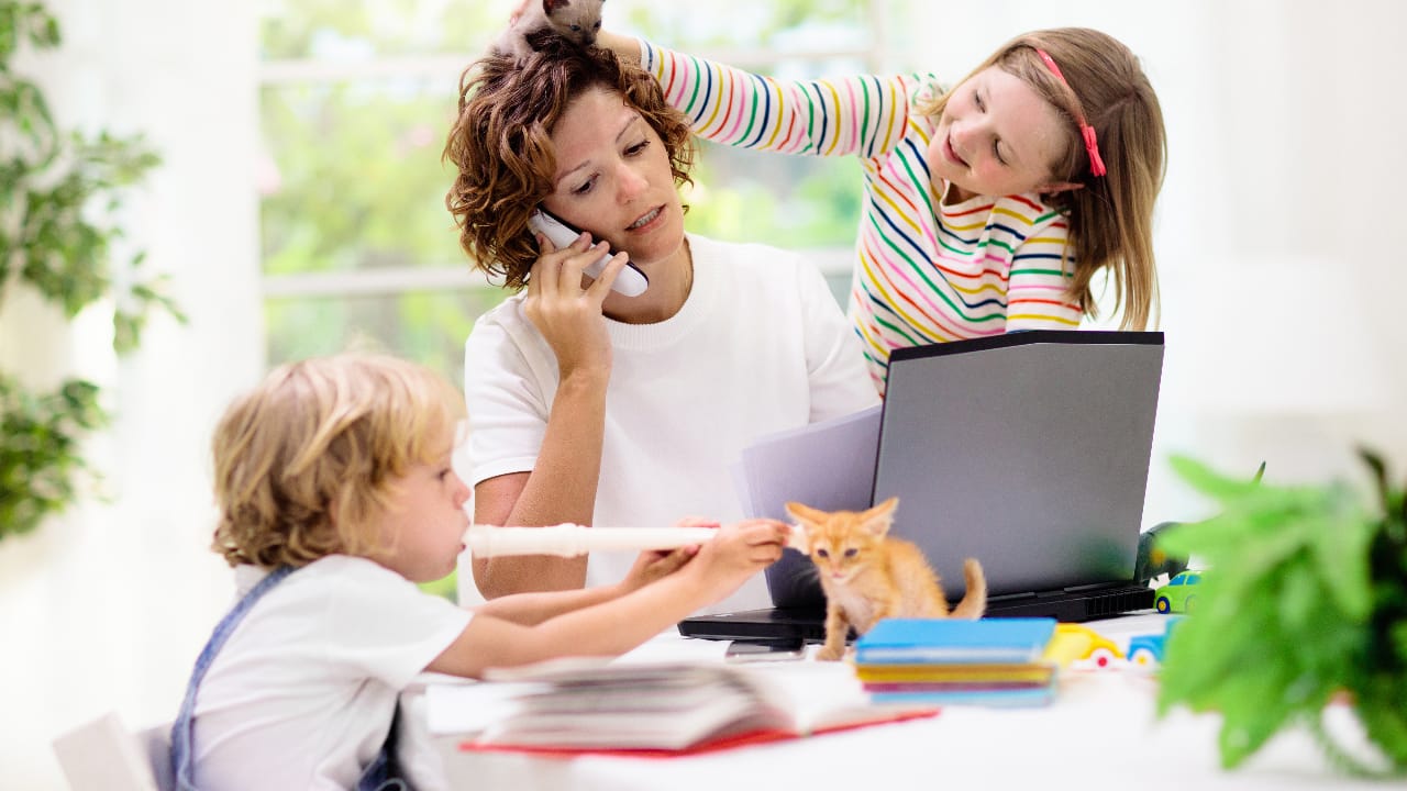 Employees working-from-home are sometimes more stressed as they have to manage office pressure and children at the same time. (PC-Shutterstock) 