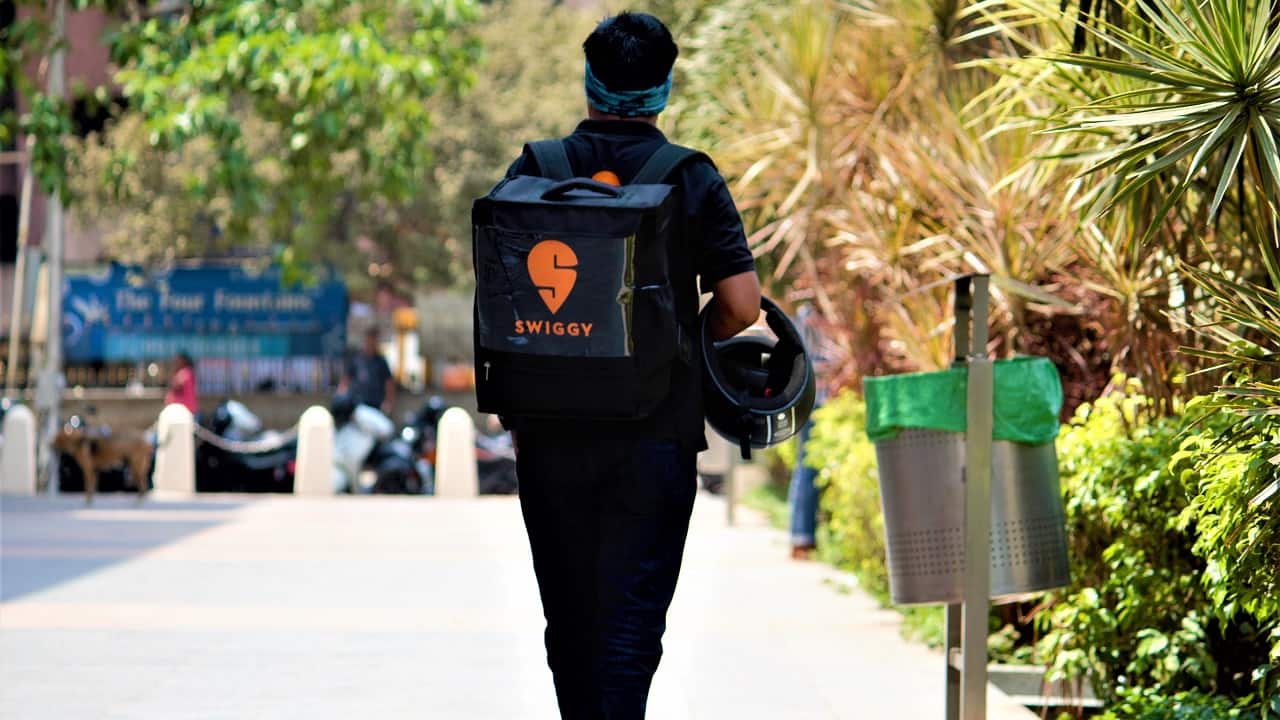 IPO-bound Swiggy sees losses widen to Rs 611 cr, despite 36% surge in Q1 revenue