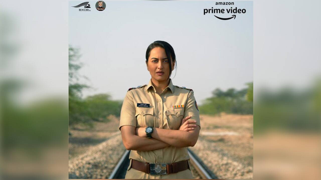 Sonakshi Sinha | Bollywood actress Sonakshi Sinha is ready to join the OTT hood with her upcoming original series on Amazon Prime Video. The first look of the series, which is yet to be named, shows her playing a tough cop. (Image: Twitter) Sonakshi Sinha | Bollywood actress Sonakshi Sinha is ready to join the OTT hood with her upcoming original series on Amazon Prime Video. The first look of the series, which is yet to be named, shows her playing a tough cop. (Image: Twitter)