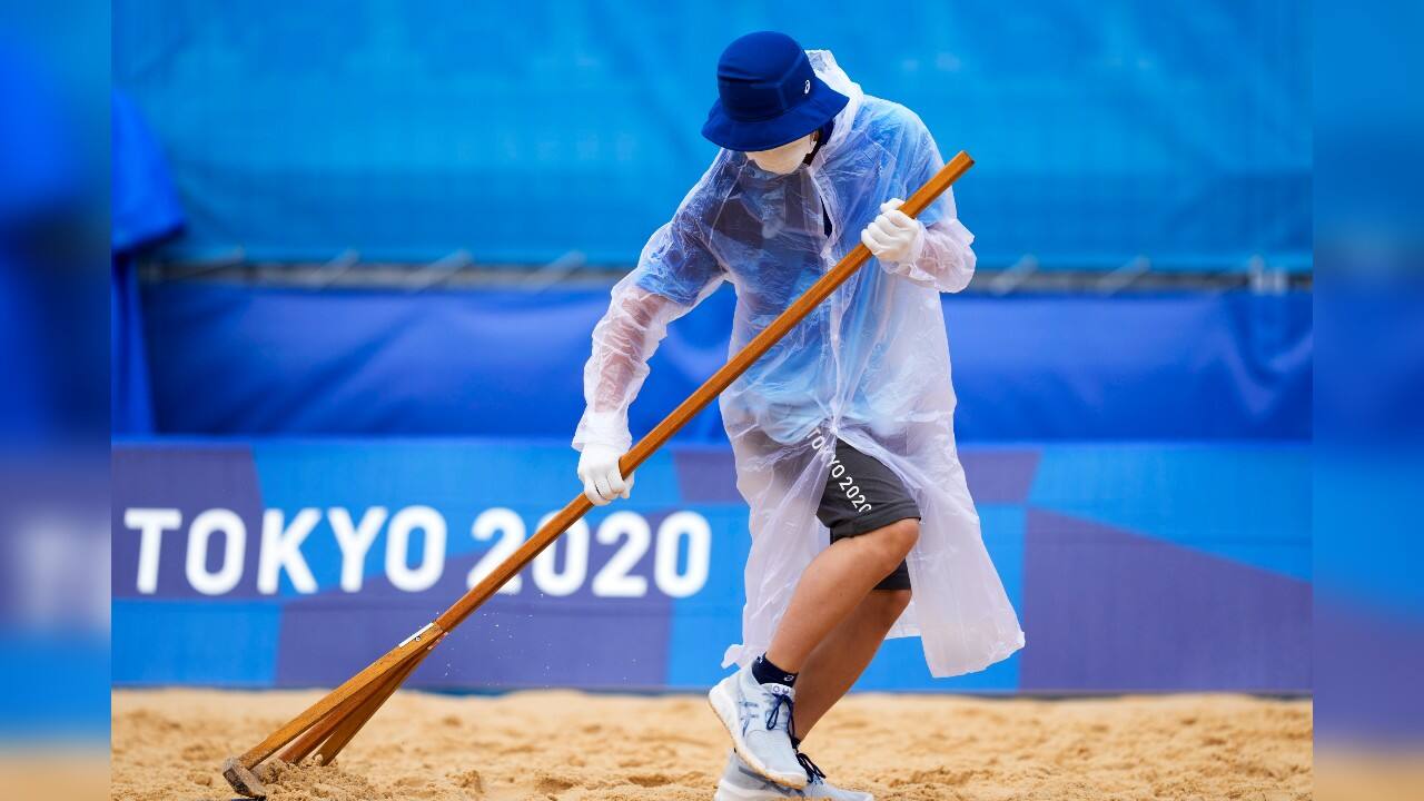 Volunteers at every Olympic venue have offered friendly assistance without being able to show guests their smile. (Image: AP)
