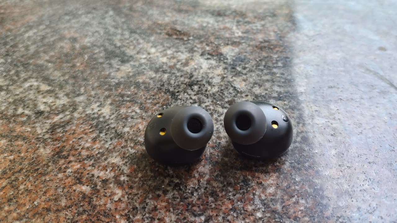 Dizo GoPods D Review: An Excellent Set Of TWS Earbuds That Offer So Much  For So Little