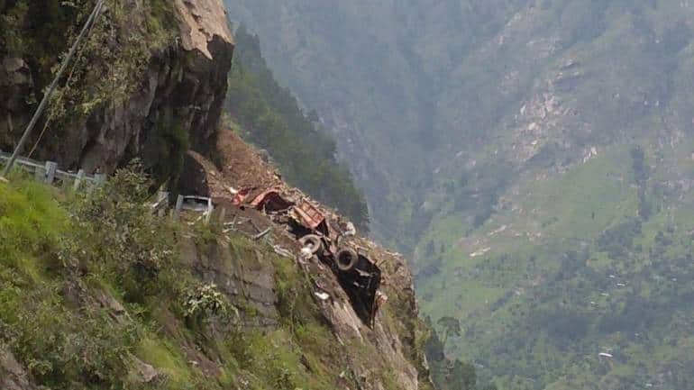 Rains wreak havoc in Himachal, six dead in landslides, many stranded - Vimarsana News