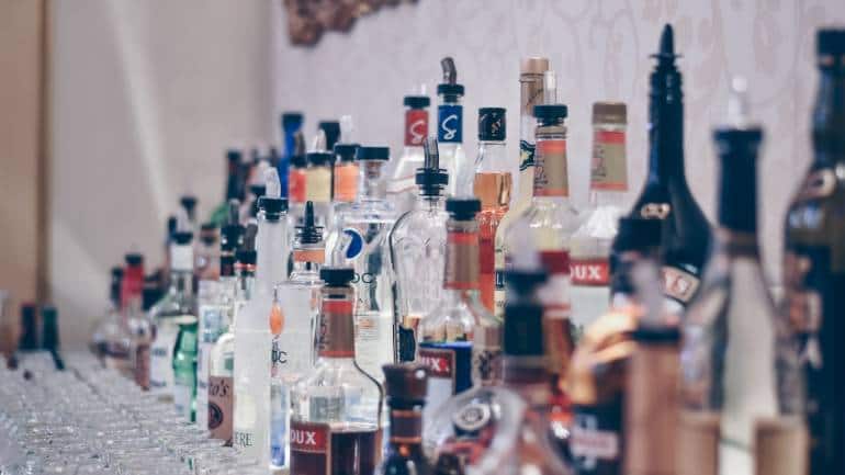 Excise duty hike in K'taka would lead to dowtrading, may impact sales, say liquor makers - Vimarsana News