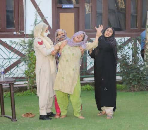 Arshid's mother Hafeeza in mourning.