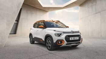 In a refreshing change of pace, Citroen is describing the C3 as what it is – a hatchback with SUV cues. (Image copyright Maison Vignaux @ Continental Productions)
