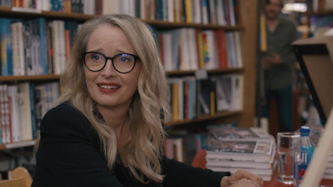 Review | 'On the Verge' is all about the messy 40s Review | 'On the Verge' is all about the messy 40s