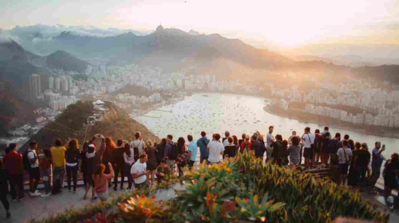 Try to use digital transactions as much as possible and avoid human contacts. (Representative image: Unsplash)