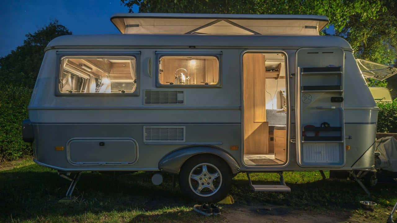 100+] Caravan Pictures | Wallpapers.com