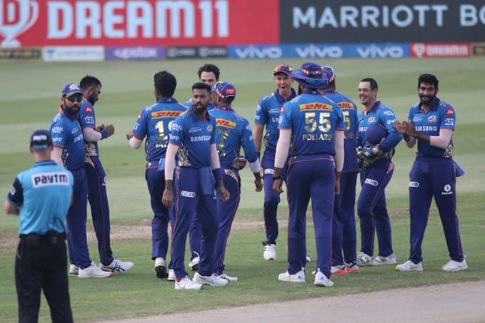 Prithvi Shaw getting out to Krunal Pandya ball on 6 runs. (Image: IPL/BCCI) Prithvi Shaw getting out to Krunal Pandya ball on 6 runs. (Image: IPL/BCCI)