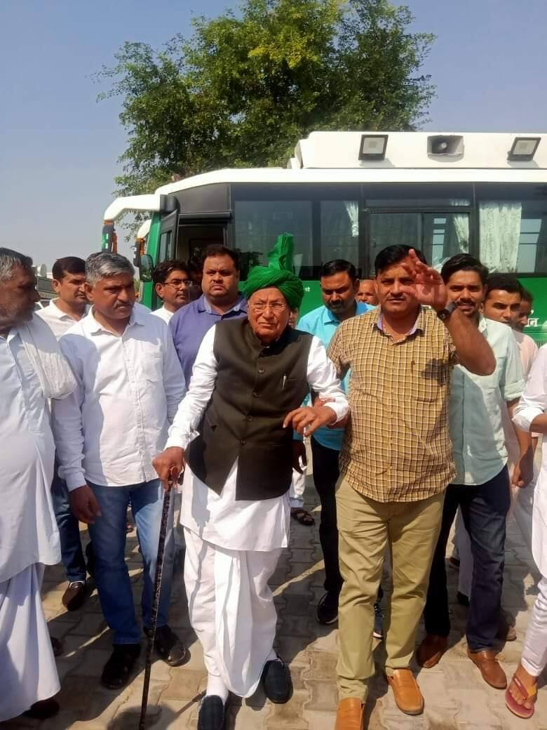 Indian National Lok Dal supremo Om Prakash Chautala campaigning for son Abhay Singh Chautala, who resigned from the Haryana Assembly earlier this year in protest against the 2020 farm laws.