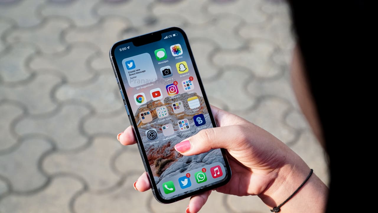 Apple has confirmed it is working on a software update that will allow FaceID to operate on the phones without the need to transfer the control chip. This will make screen replacements, a much more simplified process. After the initial report broke out, Apple had faced widespread criticism over the move with iFixit's Kevin Purdy calling the lock, "the strongest case yet for right to repair laws."