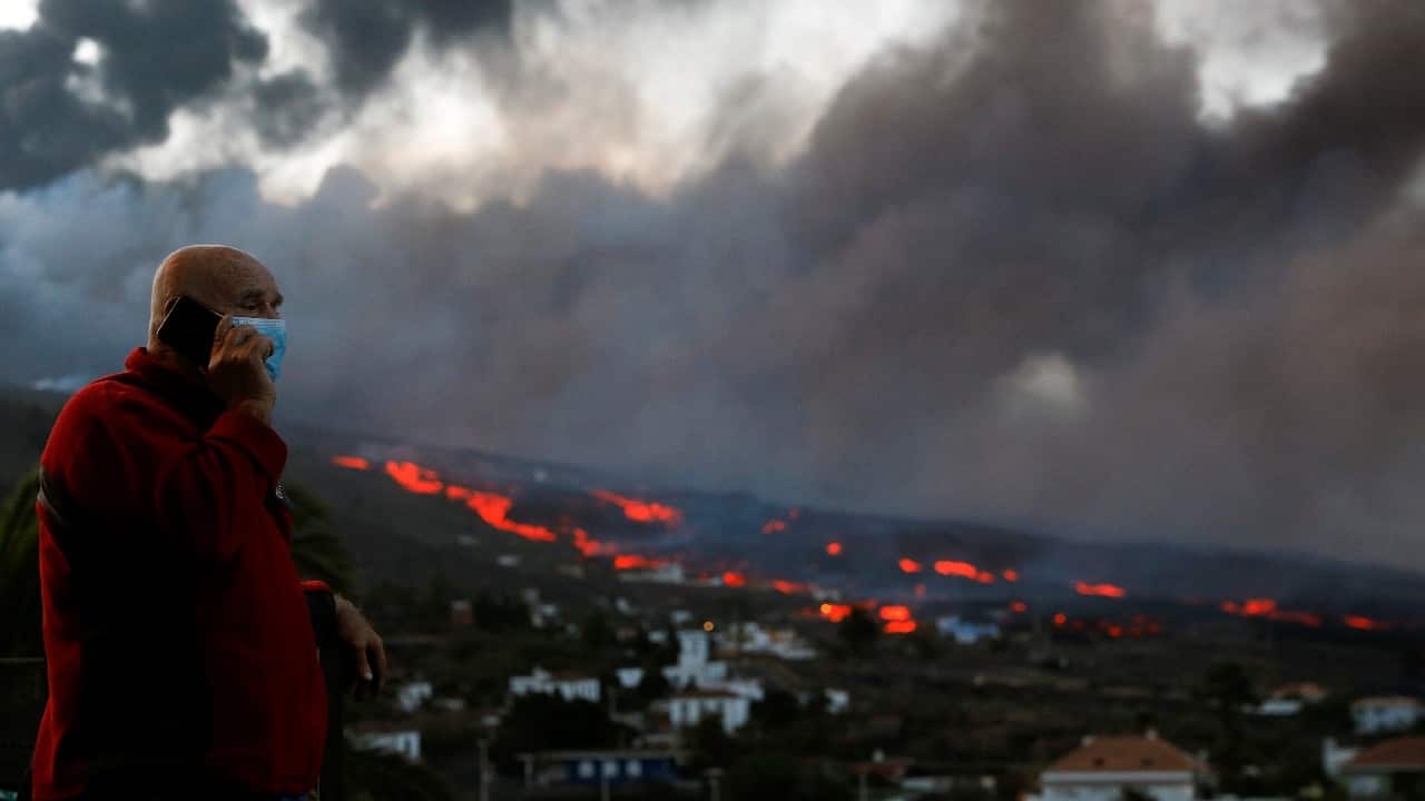 Rivers of lava continue to pour from La Palma volcano