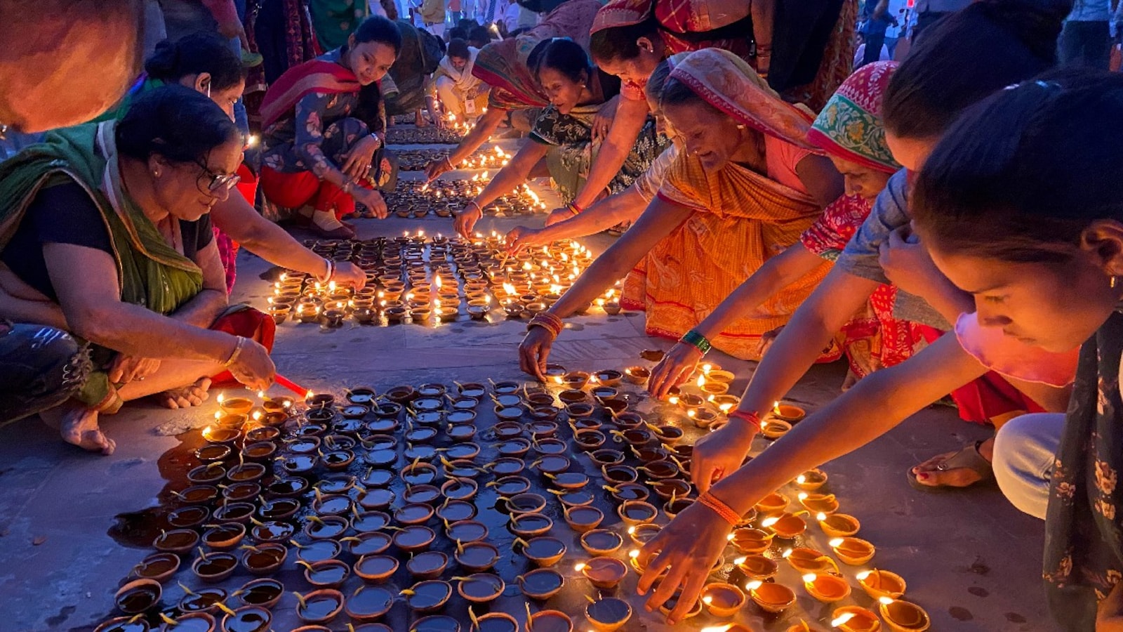 Diwali 2022: Wishes to share with your family and friends