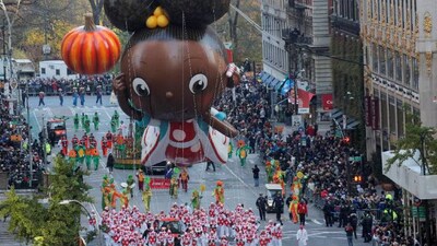 In-person spectators return to New York's Thanksgiving parade