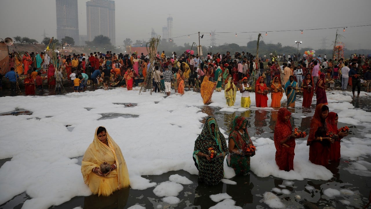 Chhath Puja 2021: Hindu devotees worship Sun god