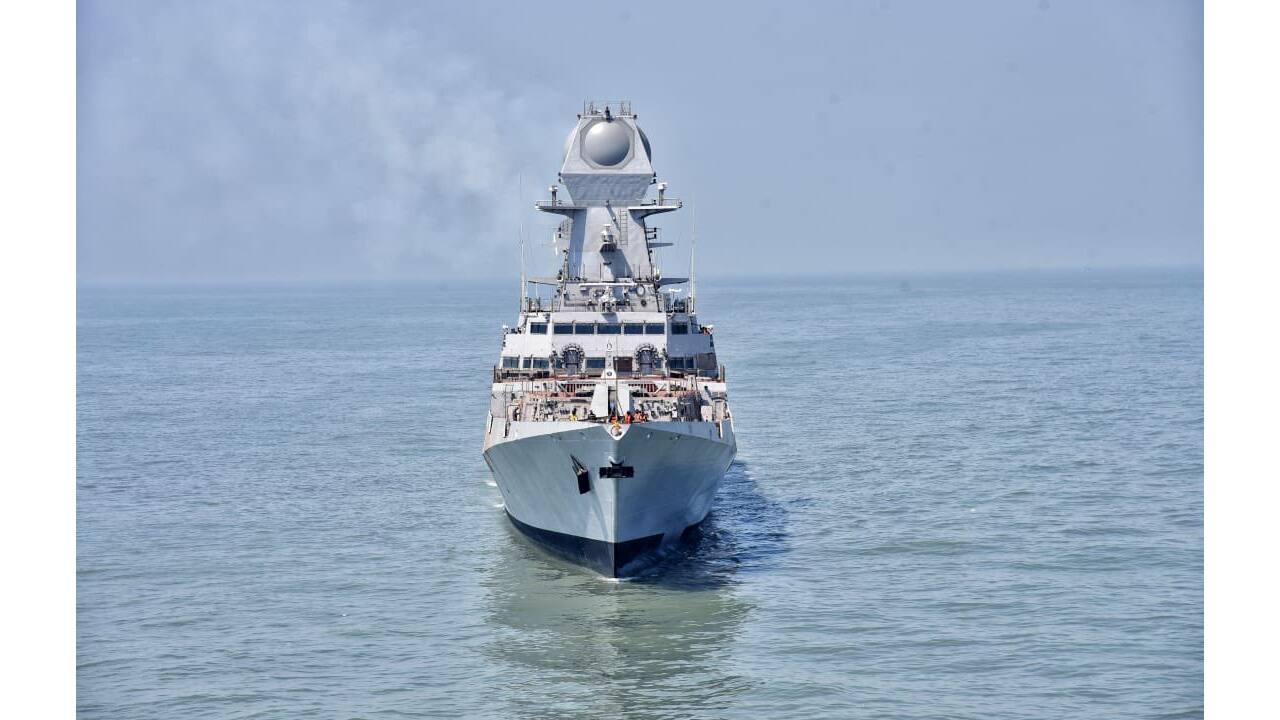 The destroyer class ship is one of the largest commissioned in India, with a length of 163m and displacement of over 7400 tons. 