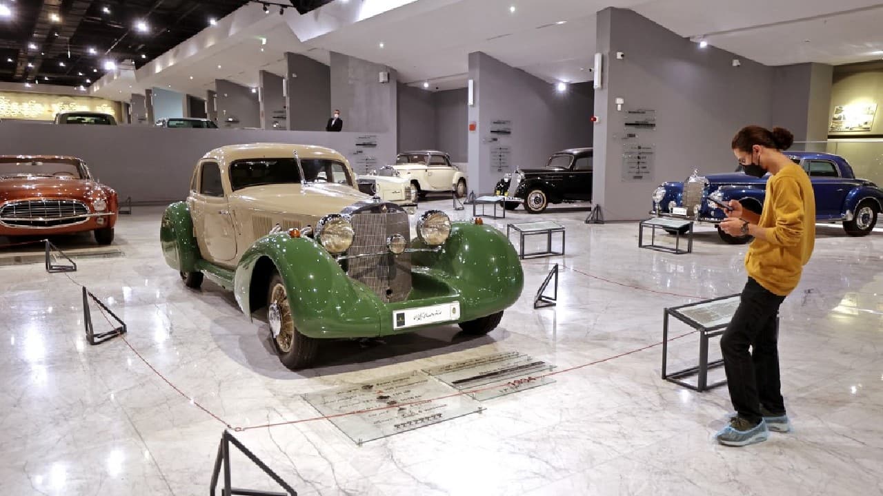 La colección de coches de la familia real de Irán que escondió durante 50  años