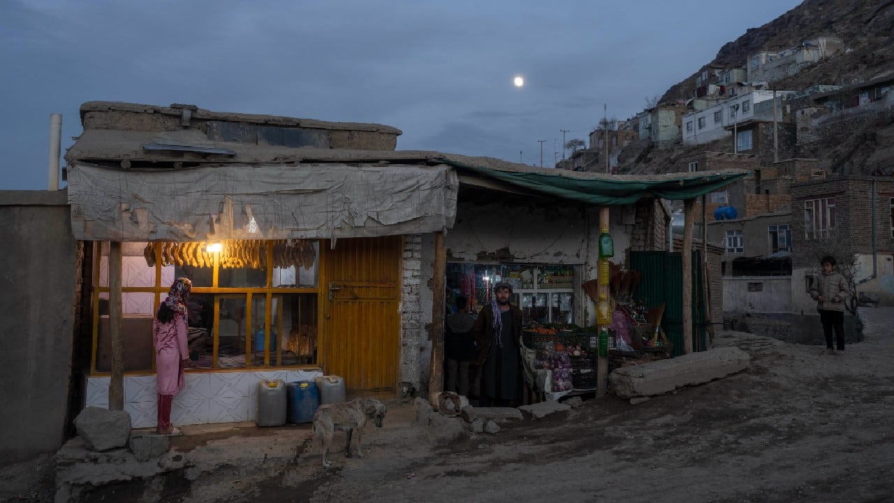 Months ago, the United Nations High Commissioner for Refugees warned of a mass exodus of Afghans should Afghanistan be allowed to free fall into an economic abyss. (Image: AP)