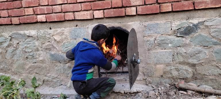 Cold wave back in Kashmir, minus 4.2 degrees Celsius recorded in Srinagar - Vimarsana News