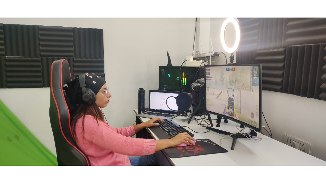 Aparna Shukla aka ROG Stream