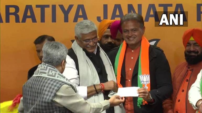 Ex-cricketer Dinesh Mongia, Congress MLA Fateh Bajwa Join BJP Ahead Of  Punjab Assembly Elections