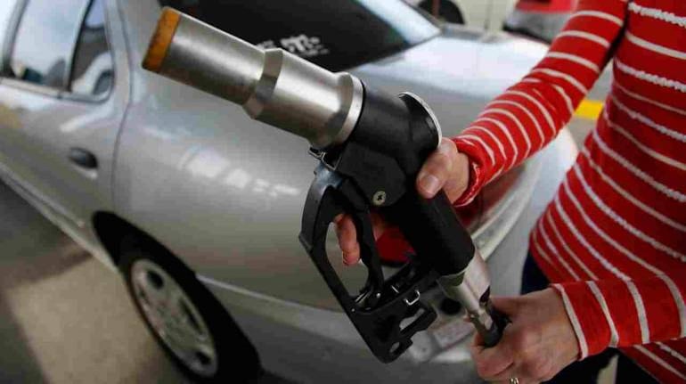 MGL revises PNG, CNG prices, to raise auto gas price by Rs 3.5/kg from  midnight