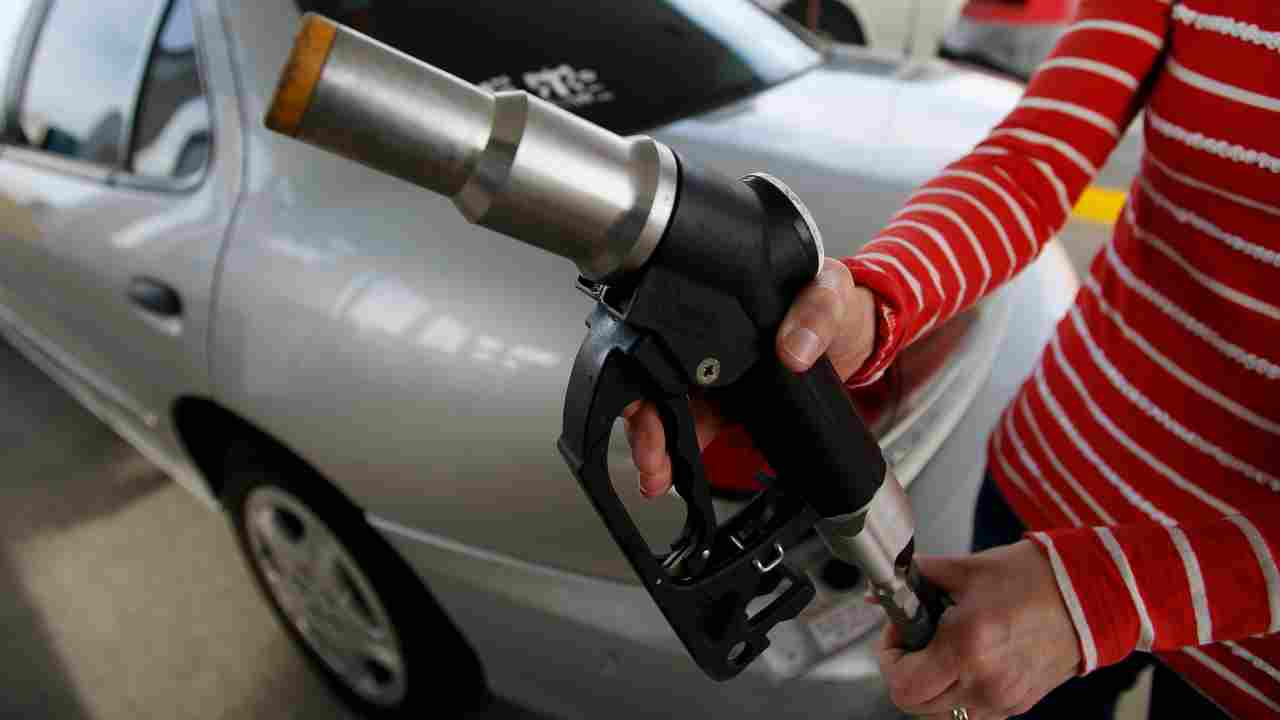 CNG prices hiked in Delhi NCR, check new rates effective from today CNG prices hiked in Delhi NCR, check new rates effective from today