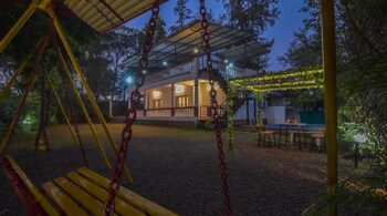 EkoStay Drake Villa, Lonavala, is 6 km from Bhushi Dam and 60km from Pune International Airport.