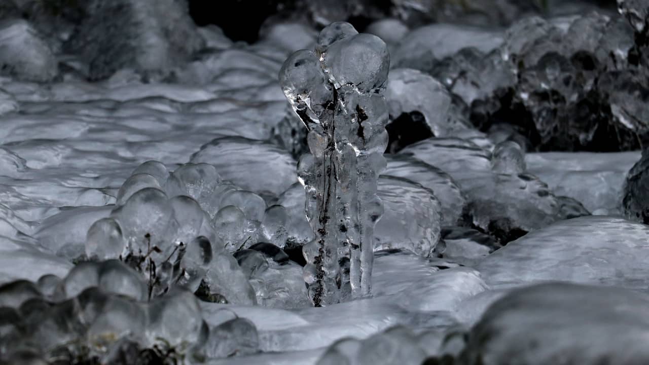 Every year during Chillai Kalan, water supply lines freeze and people in the Valley find it hard to get potable water. (Photo by Irfan Amin Malik)