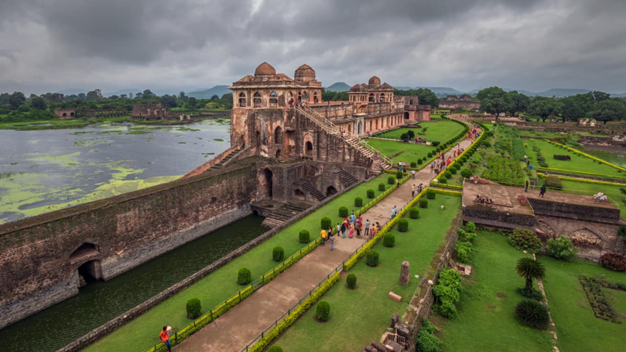 Mandu, Madhya Pradesh: Of caravan tours, palaces and baobabs