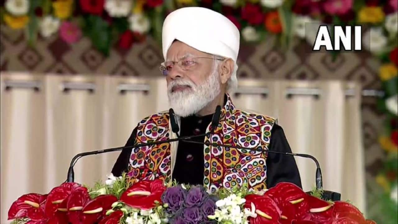 PM Narendra Modi recalls the life and teachings of Jesus Christ on Christmas