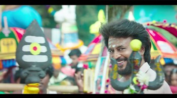 Rajinikanth in 'Annaatthe', streaming on Netflix (Image: screen grab)