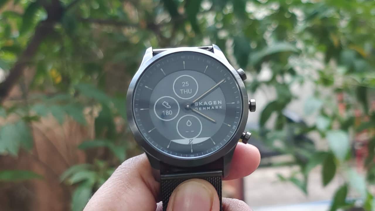 Matematik synge manipulere Skagen Jorn Hybrid HR Smartwatch Review: Perfect blend of classic timepiece  and fitness tracker