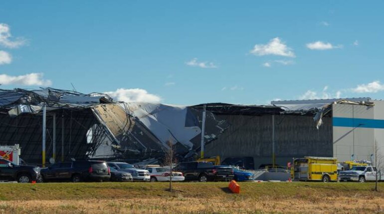 Tornadoes Tear Through South and Midwest, With at Least 70 Dead in Kentucky