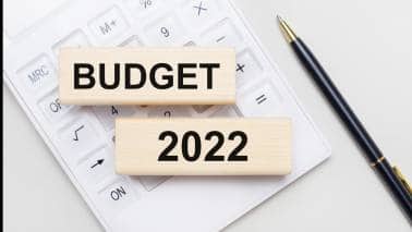 The government must adopt expansionary fiscal measures in Budget