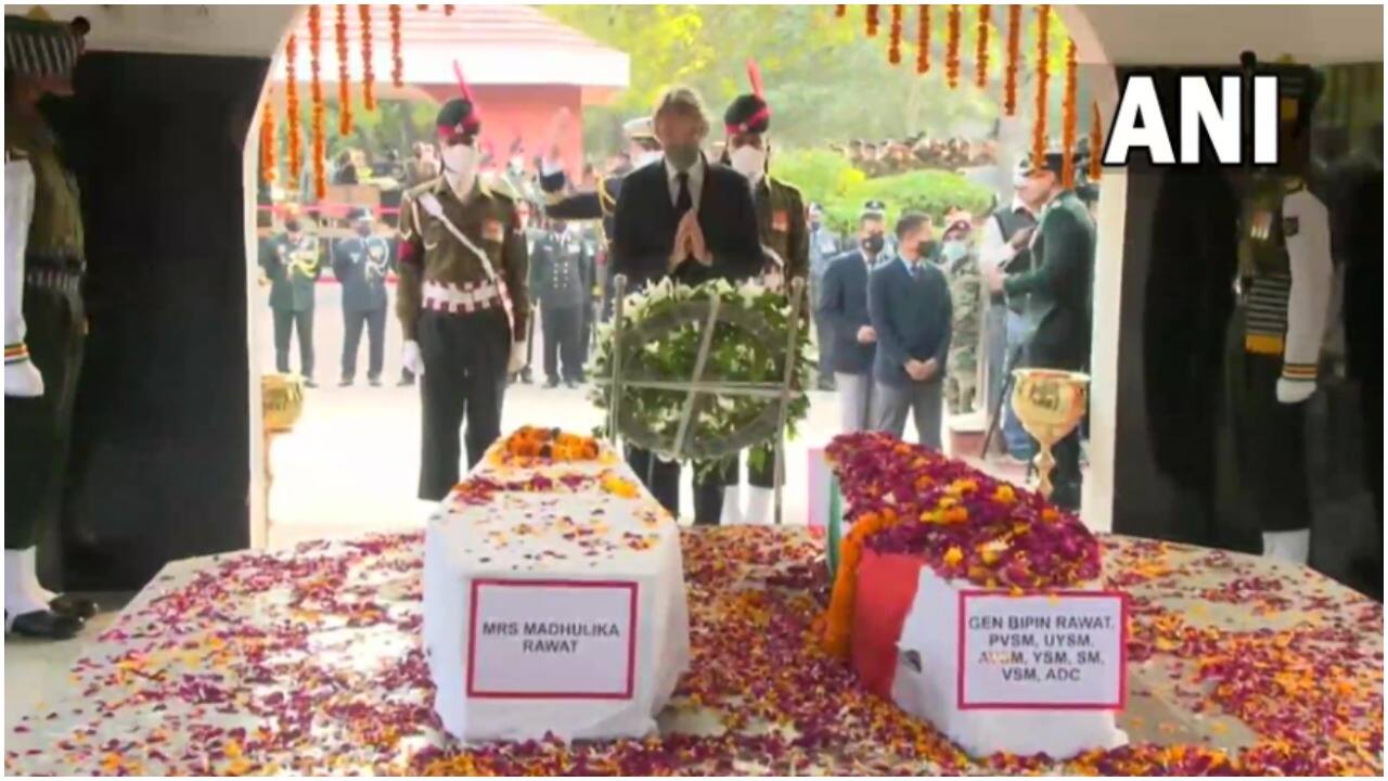 CDS Bipin Rawat Cremated With Full Military Honours As Daughters ...