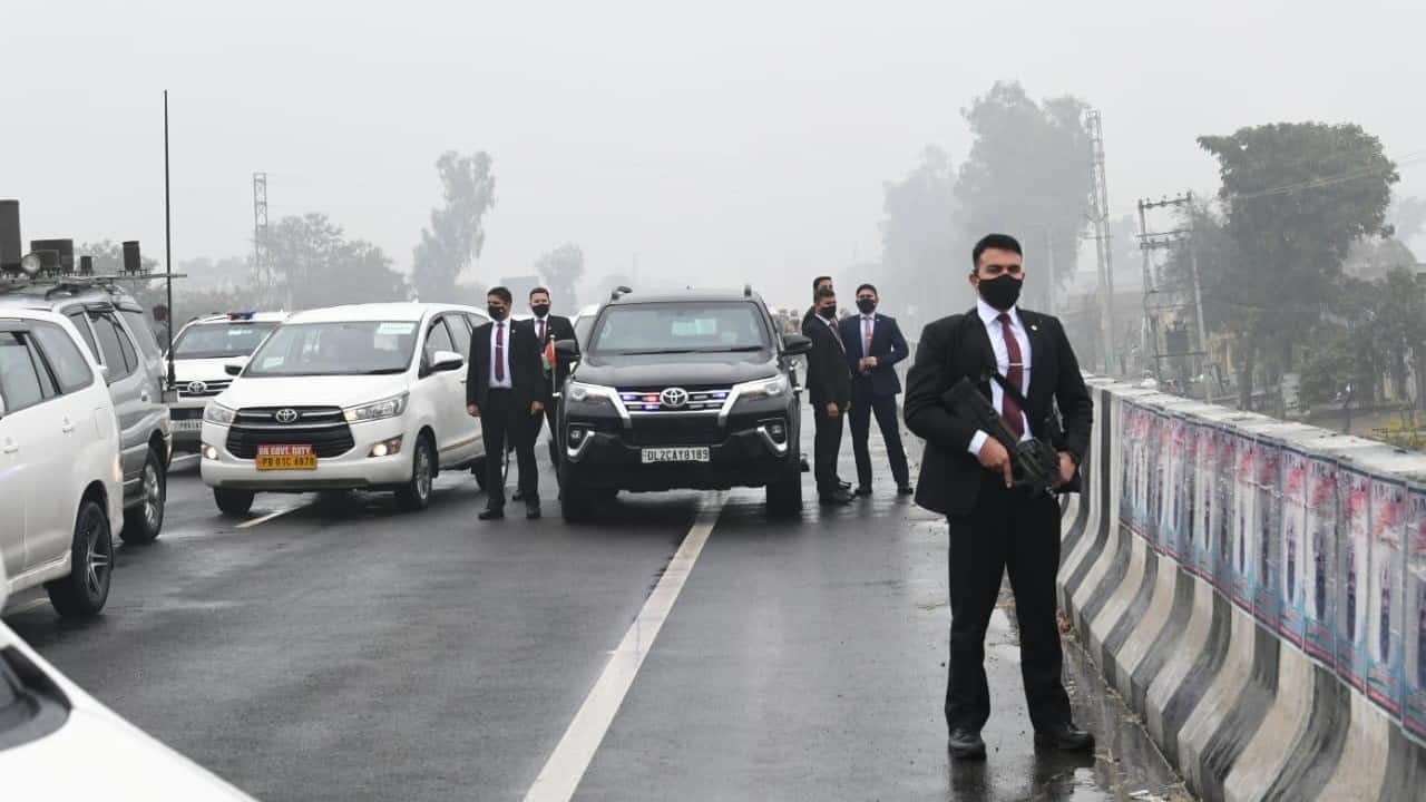 Supreme Court forms independent committee to probe PM security breach in Punjab Supreme Court forms independent committee to probe PM security breach in Punjab