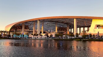 SoFi Stadium in California. The Super Bowl is scheduled to be played here on February 13, 2022. (Image via Wikimedia Commons 4.0)