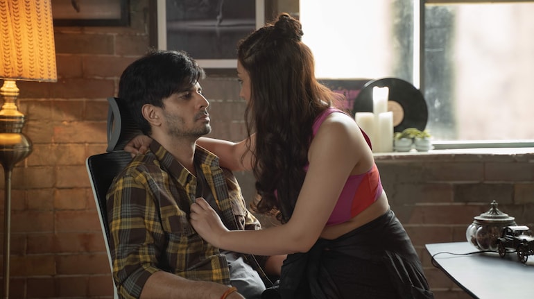 770px x 431px - Review: Yeh Kaali Kaali Aankhen has all the trappings of '90s Bollywood  pulp, but lacks cinematic breadth and feel