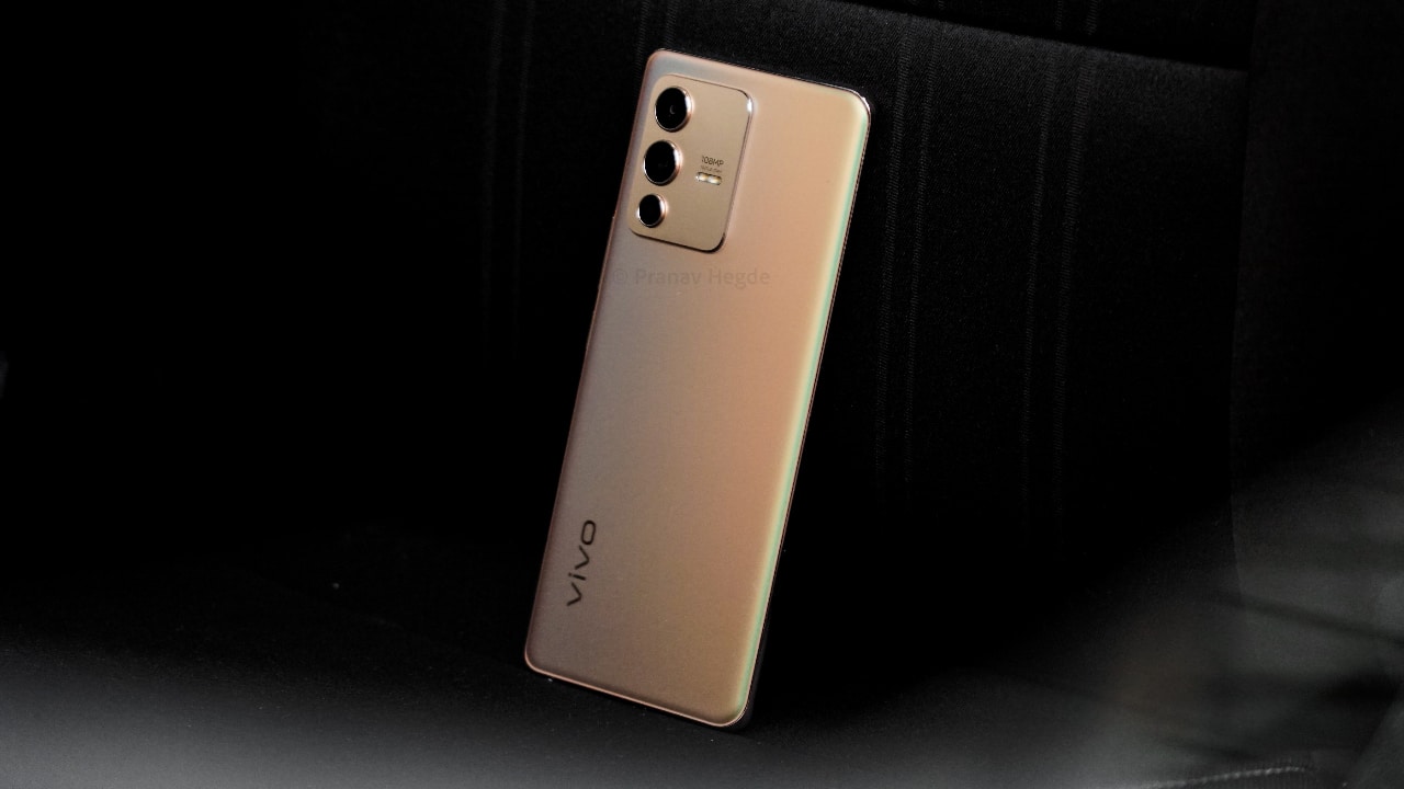 Test Vivo V23 5G : le smartphone caméléon