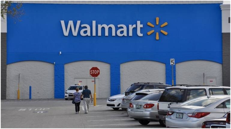 2-year-old-accidentally-shoots-mother-baby-sibling-in-walmart-parking-lot