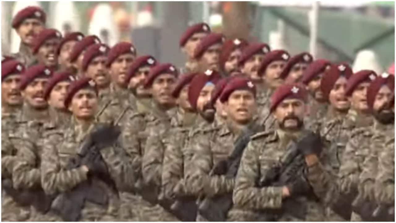 Parachute Regiment attired in the new combat uniform of the Indian Army and carrying weapon Tavor Assault rifles at the Republic Parade. Parachute Regiment attired in the new combat uniform of the Indian Army and carrying weapon Tavor Assault rifles at the Republic Parade.