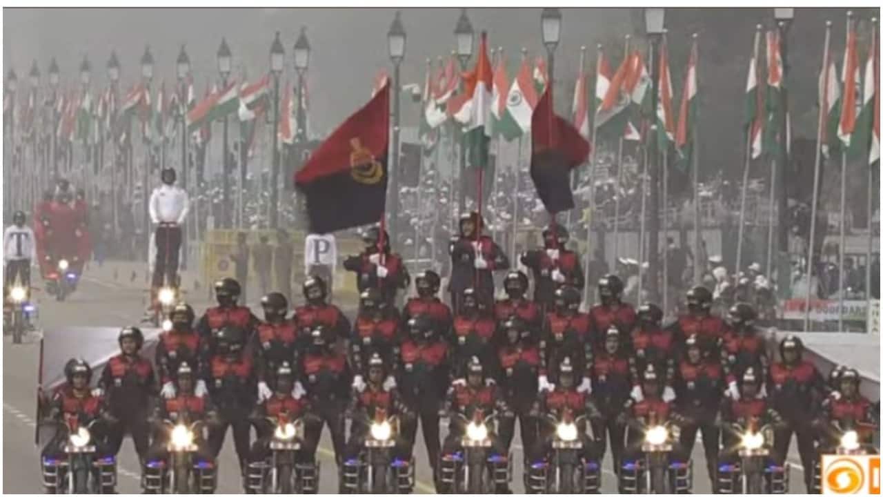 Seema Bhawani motorcycle team of the Border Security Force (BSF) wow crowds at the Republic Day parade Seema Bhawani motorcycle team of the Border Security Force (BSF) wow crowds at the Republic Day parade