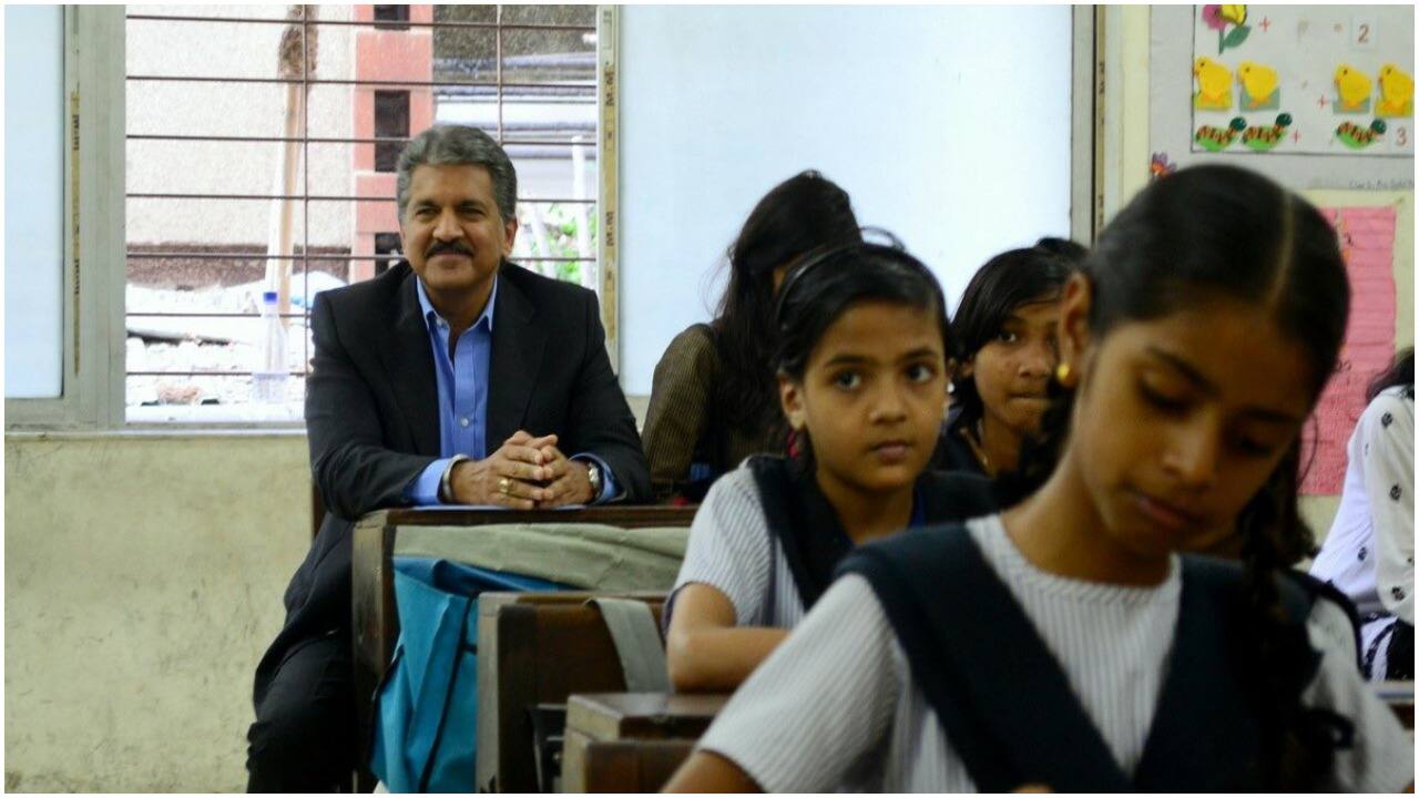 On National Youth Day, Anand Mahindra becomes a 'backbencher' much to Twitter's delight