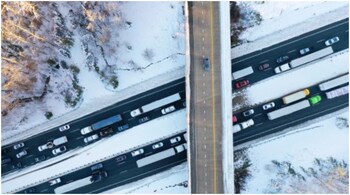 Hundreds commuters, stuck on a highway in Virginia on Monday, spent anxious hours inside their cars, worrying about food and fuel. 