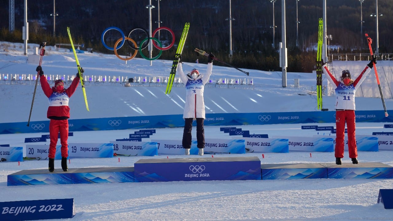 Beijing Olympics 2022 Medals and more at Day 1 of the Winter Olympics(01)