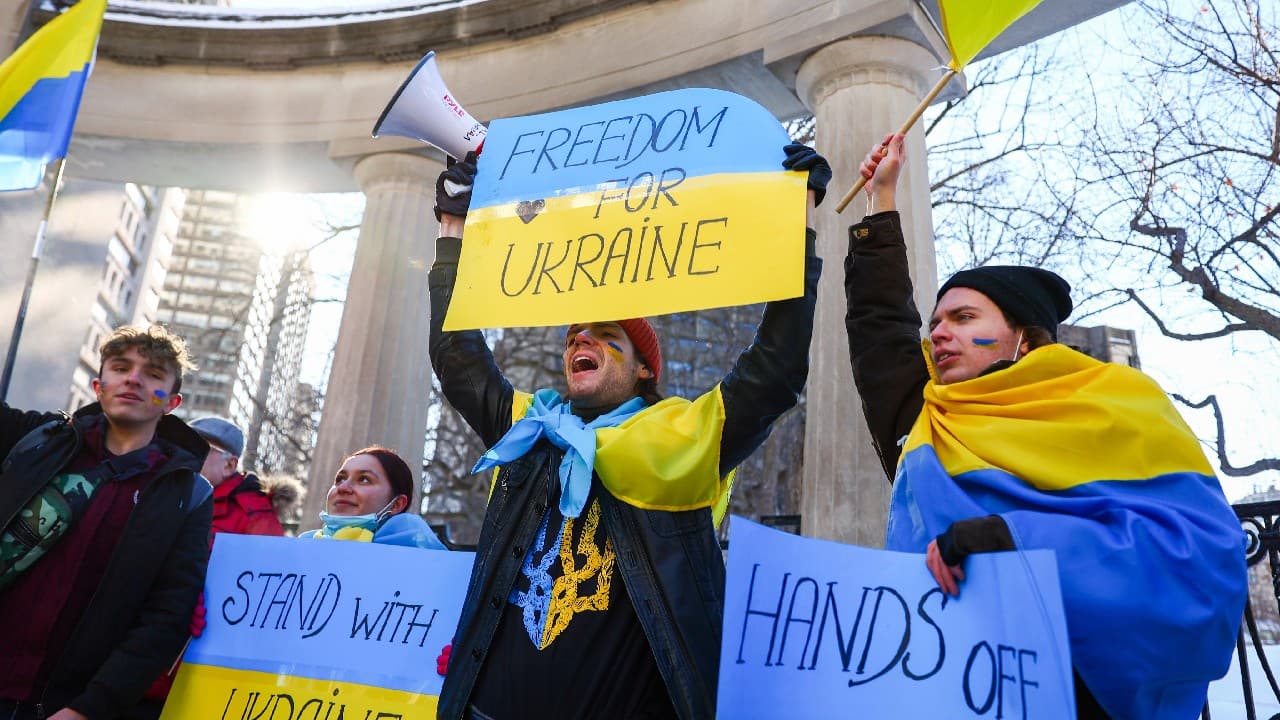 Protests erupt across the world against Russian invasion on Ukraine