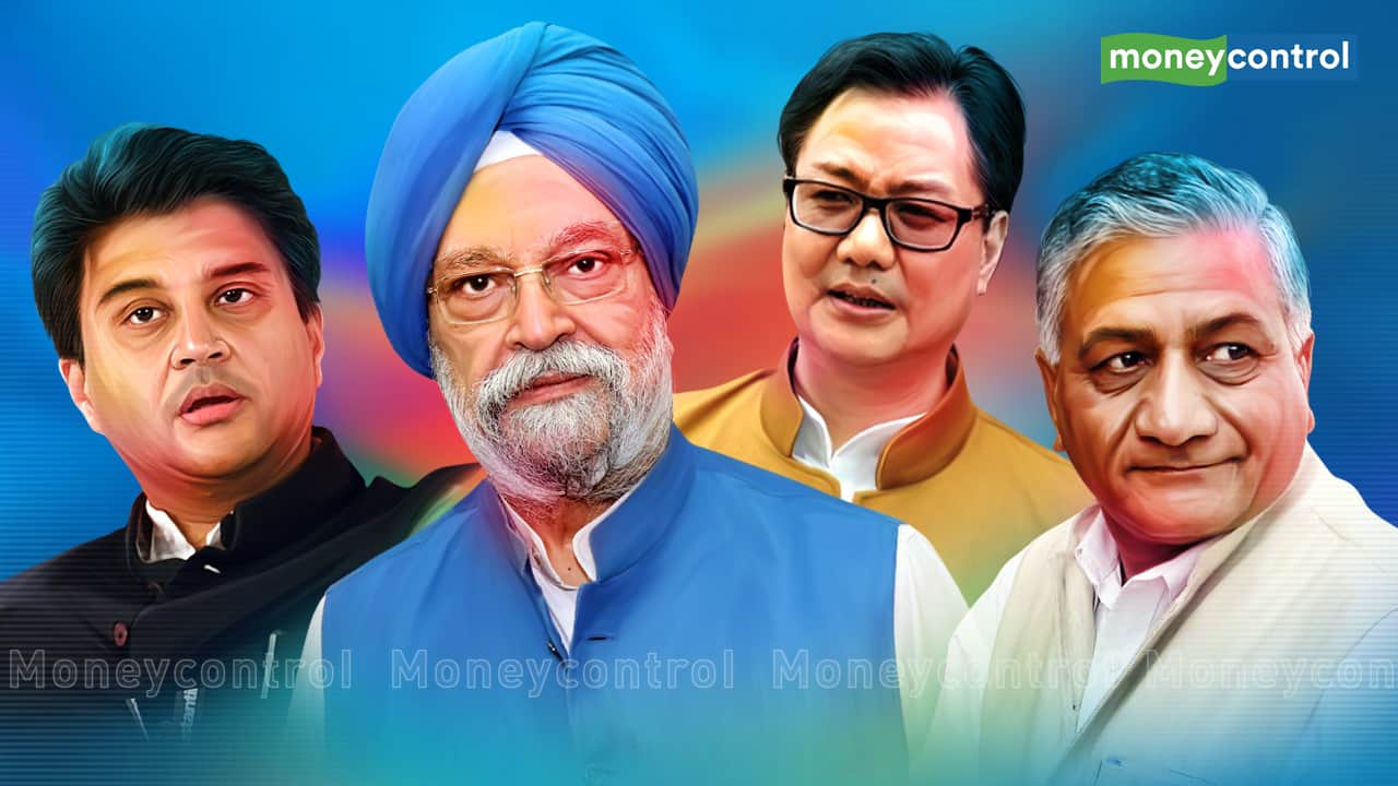Four Union Ministers to fly to neighbouring countries of Ukraine to coordinate evacuation of Indians: Sources