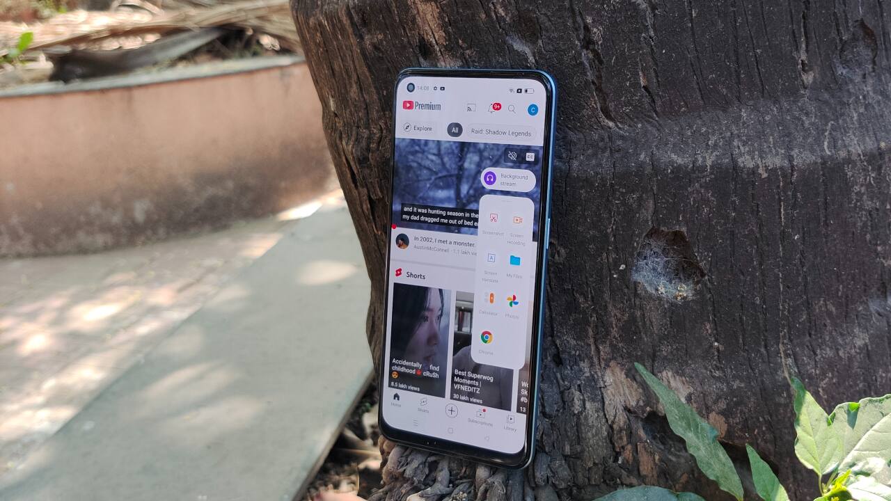 The Realme 9 Pro+ runs on Android 12 with the Realme UI 3.0 skin on top. Realme UI takes a lot of its inspiration from ColorOS and retains much of the same features. Realme UI 3.0’s overall interface is pretty clean, although the phone does come with pre-installed bloatware. Realme UI has a ton of wallpaper to choose from, while you also get an always-on display, and access to a floating window that can be accessed with a side swipe. I’ve just scratched the surface of Realme UI 3.0, but already the experience is getting better, although it could have done without some of the bloatware. 