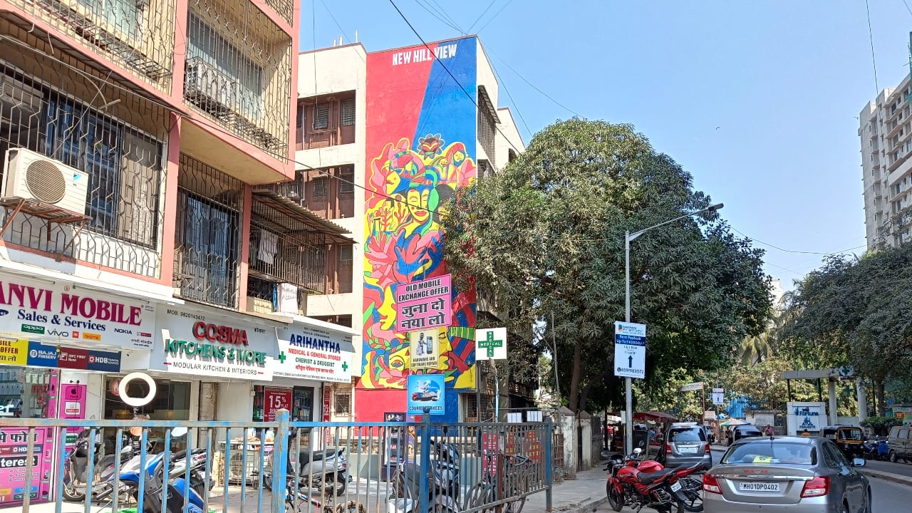 The main camera can take detailed shots in daylight and reproduces accurate colours for the most part. Photos taken in daylight also had good amounts of sharpness and dynamic range. Portrait shots are sharp and detailed, while edge detection was on point for the most part. 